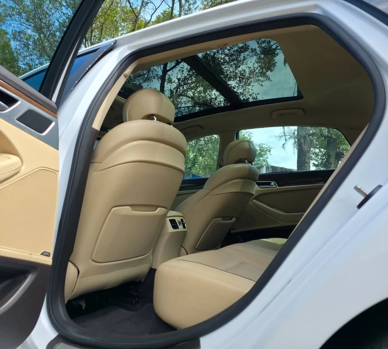 2015 Hyundai Genesis - Image 20 of 20