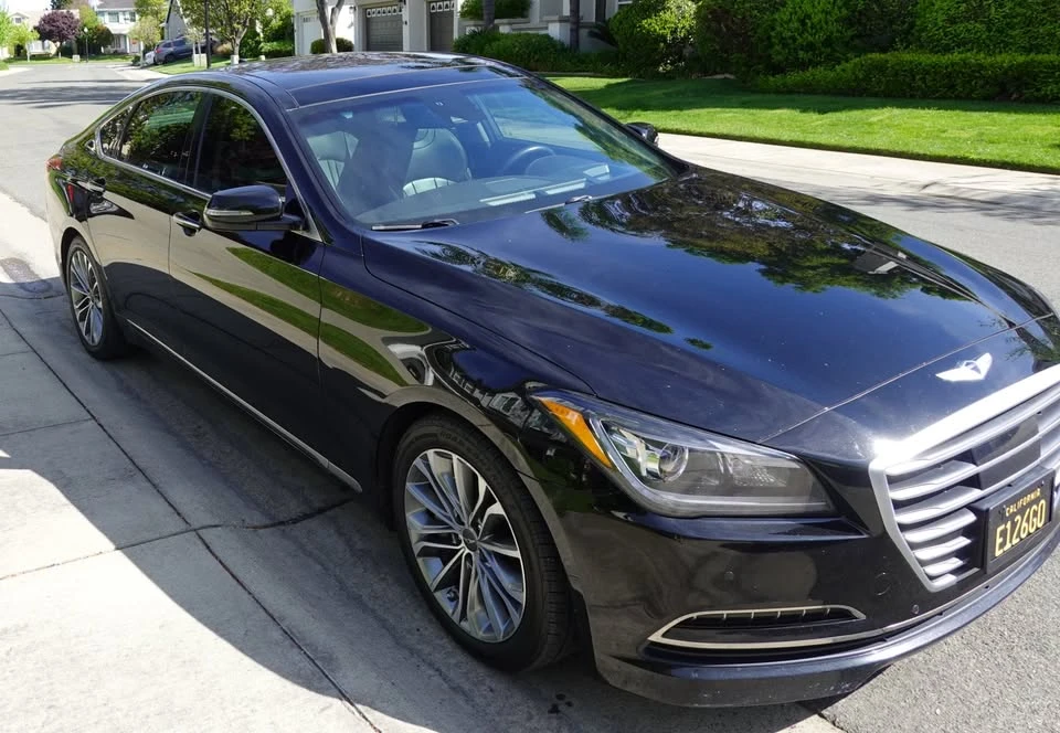 2015 Hyundai Genesis - Image 2 of 14