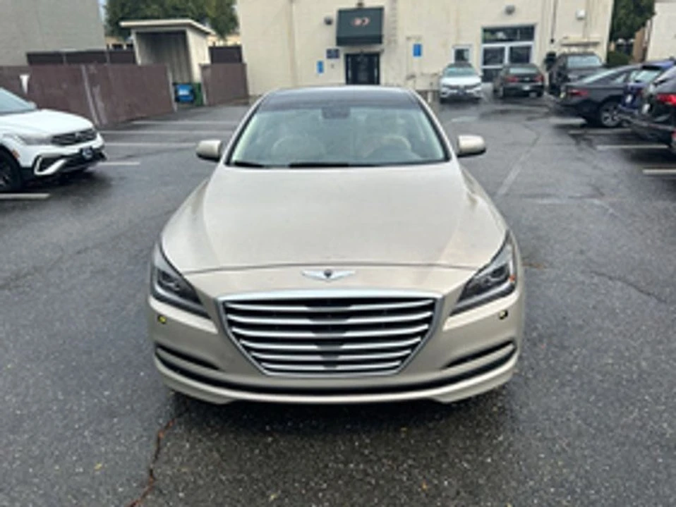 2015 Hyundai Genesis - Image 2 of 20