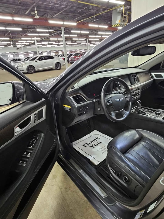 2015 Hyundai Genesis - Image 9 of 10