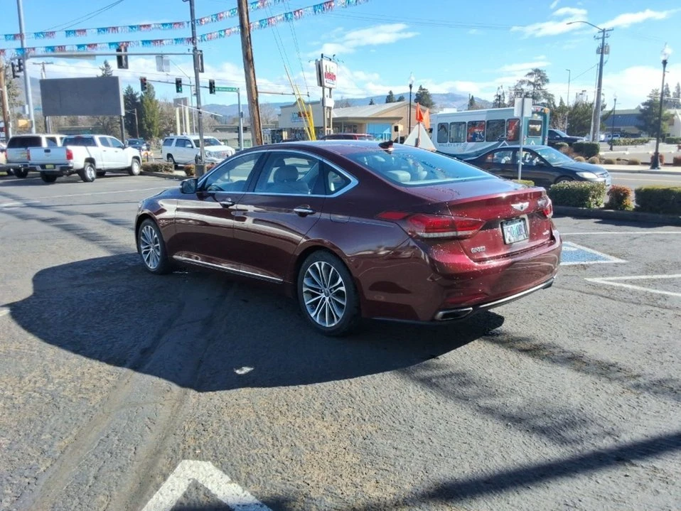 2015 Hyundai Genesis - Image 7 of 20
