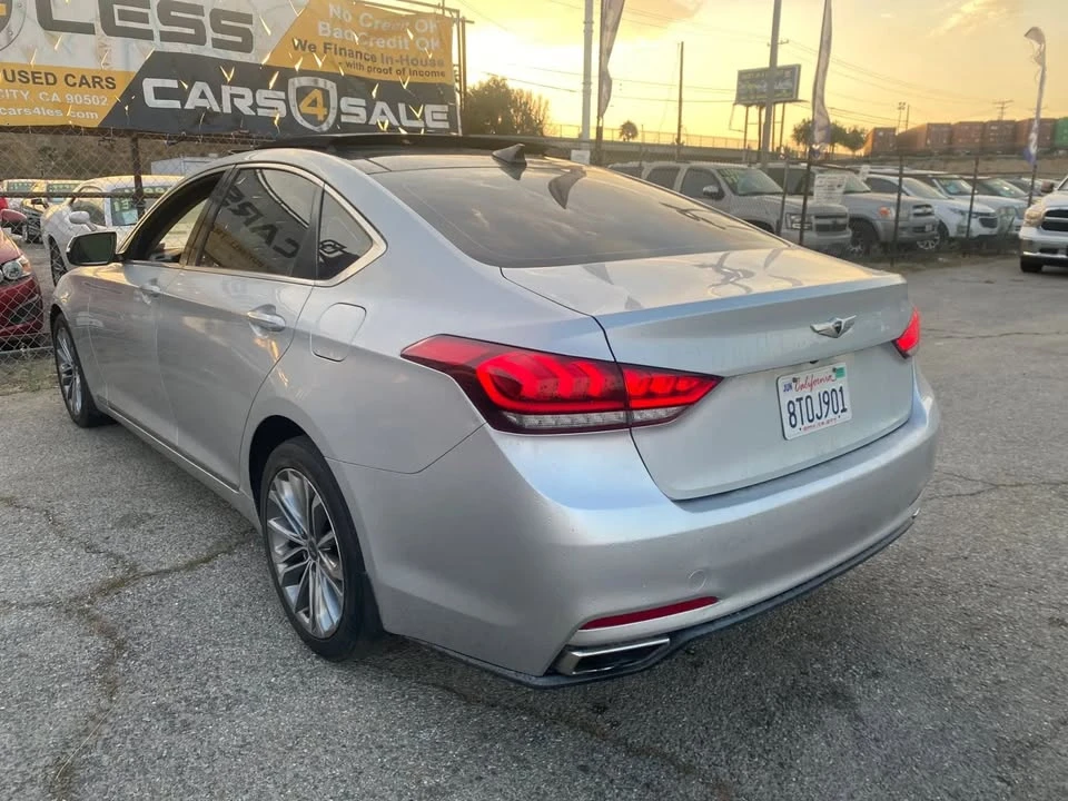 2015 Hyundai Genesis - Image 16 of 19