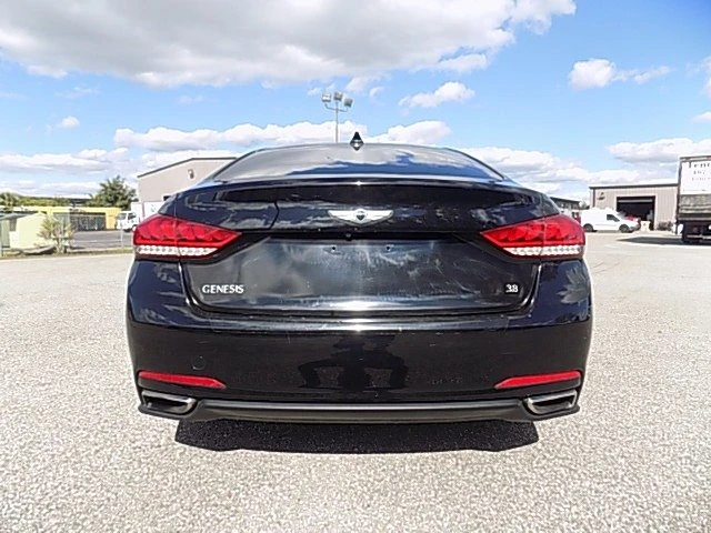 2015 Hyundai Genesis - Image 8 of 20