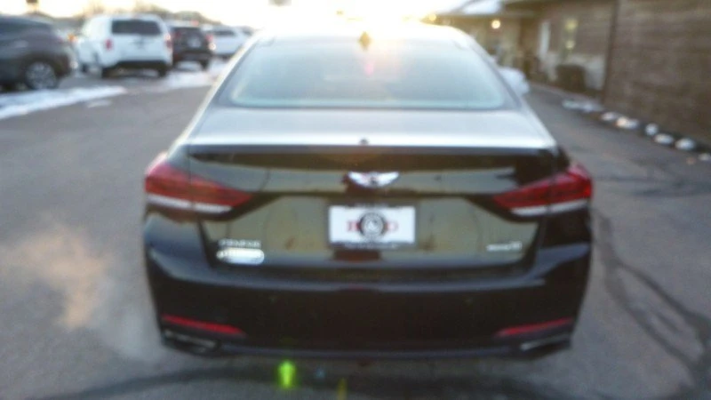 2015 Hyundai Genesis - Image 7 of 20