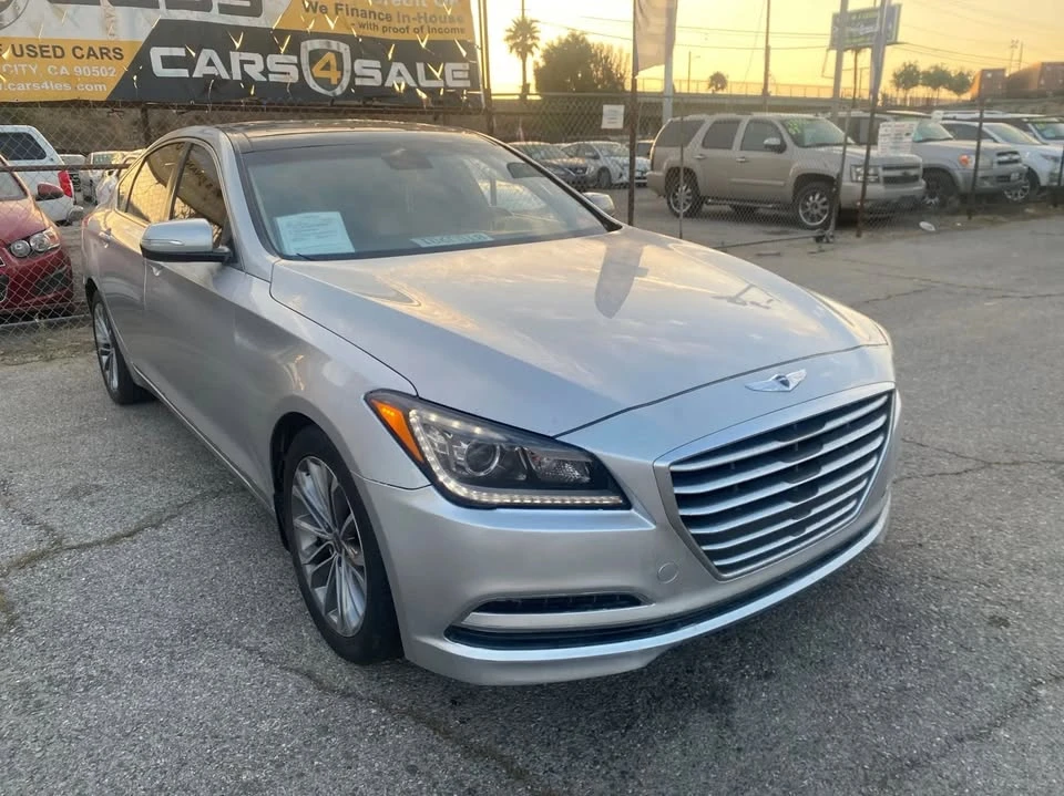2015 Hyundai Genesis - Image 2 of 19