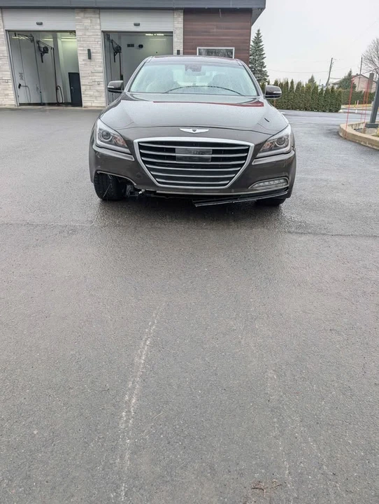 2015 Hyundai Genesis - Image 8 of 12