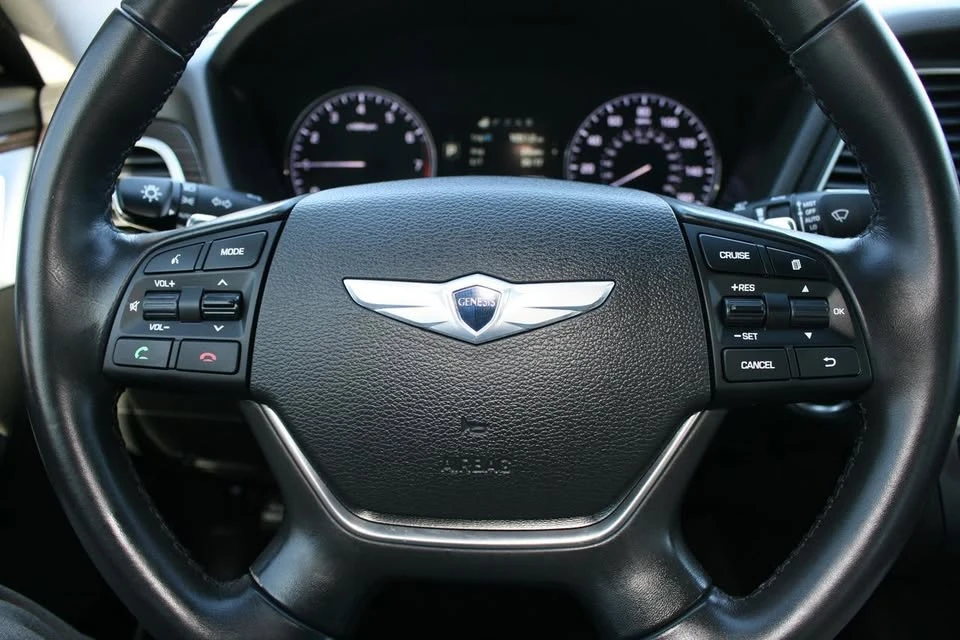 2015 Hyundai Genesis - Image 7 of 20