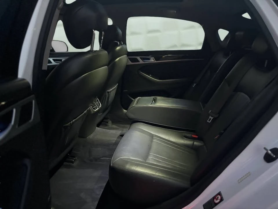 2015 Hyundai Genesis - Image 20 of 20