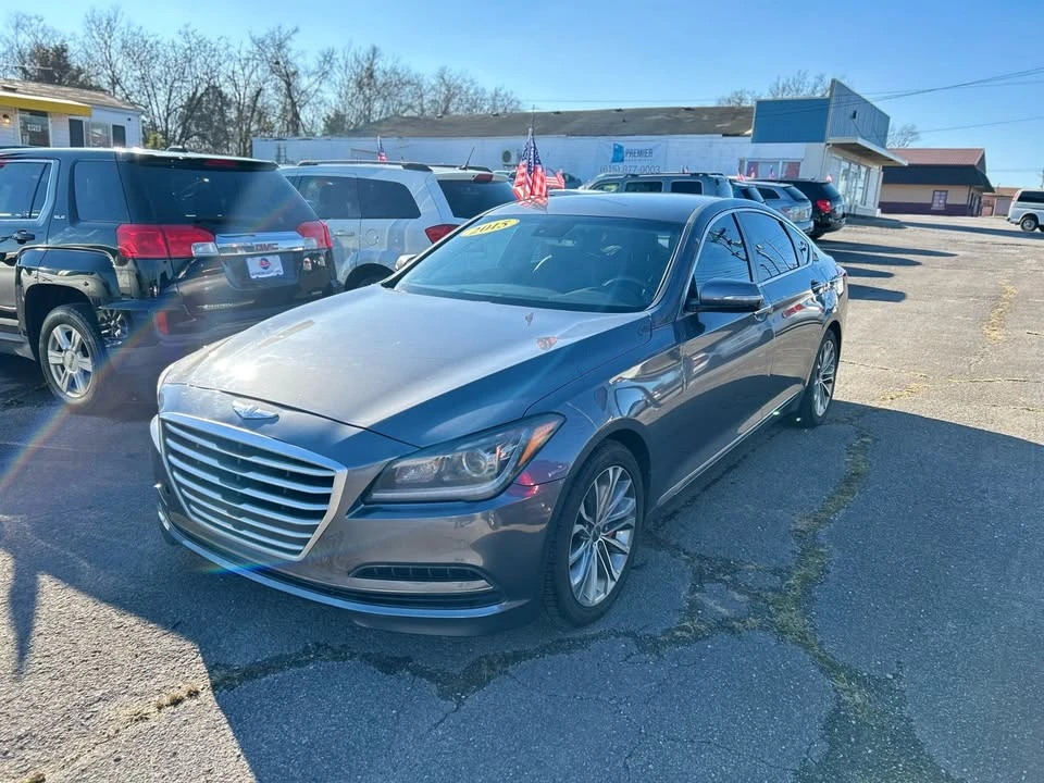 2015 Hyundai Genesis - Image 2 of 20