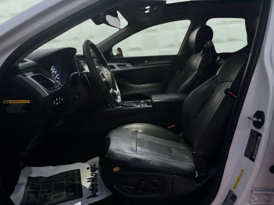 2015 Hyundai Genesis - Image 10 of 20