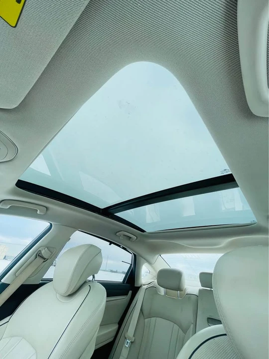 2015 Hyundai Genesis - Image 15 of 20