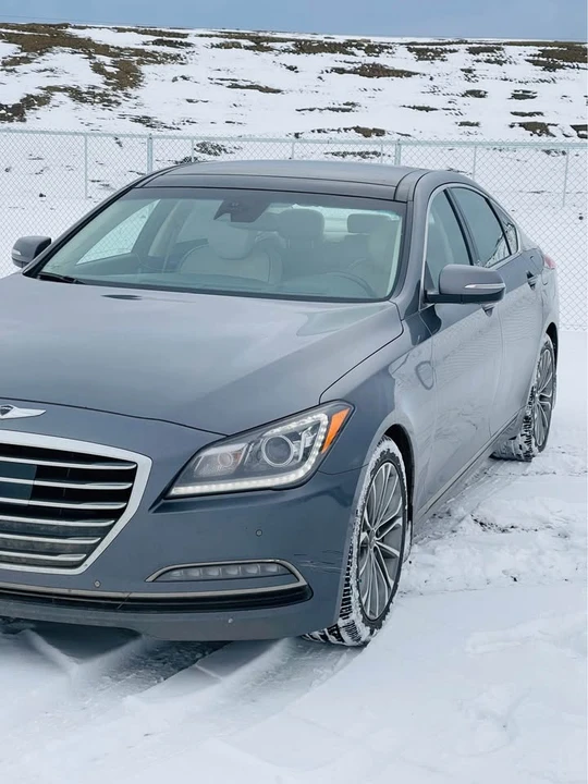 2015 Hyundai Genesis - Image 4 of 20