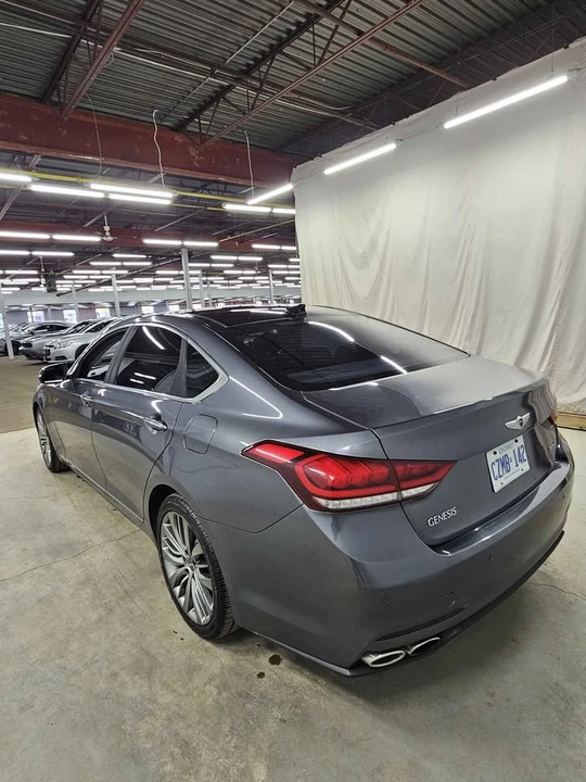 2015 Hyundai Genesis - Image 4 of 10