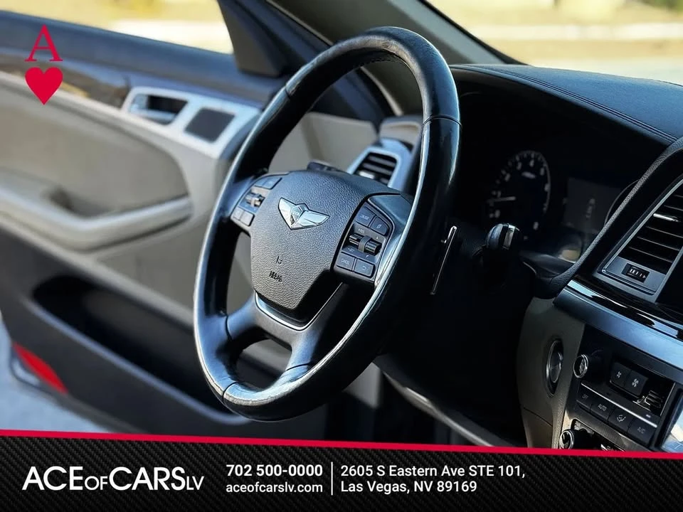 2015 Hyundai Genesis - Image 16 of 19