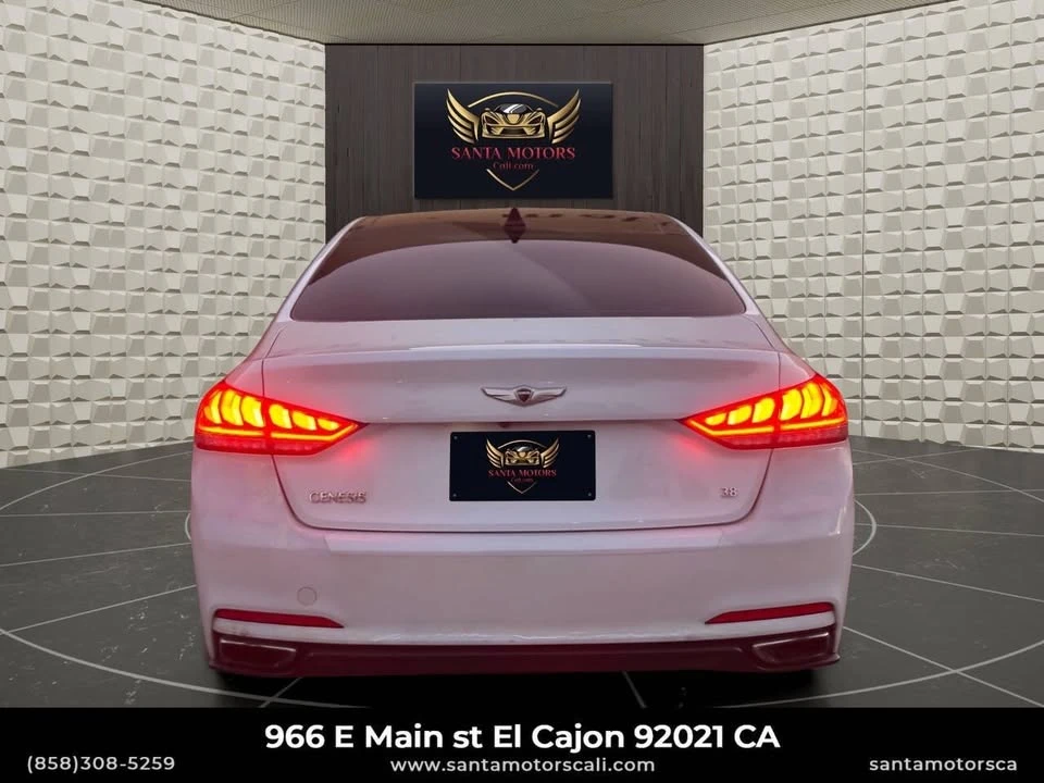 2015 Hyundai Genesis - Image 8 of 20