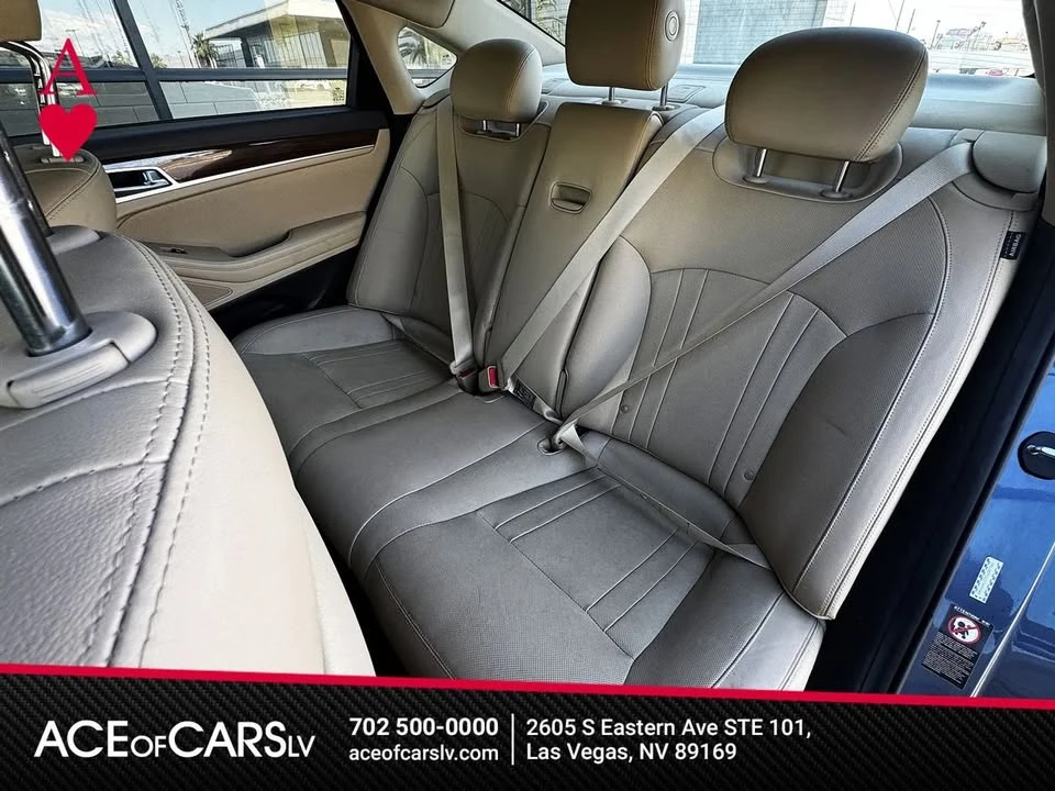 2015 Hyundai Genesis - Image 11 of 19