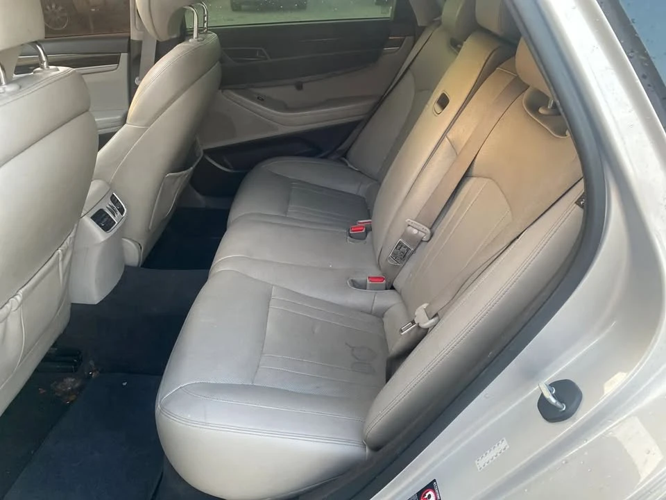2015 Hyundai Genesis - Image 19 of 19