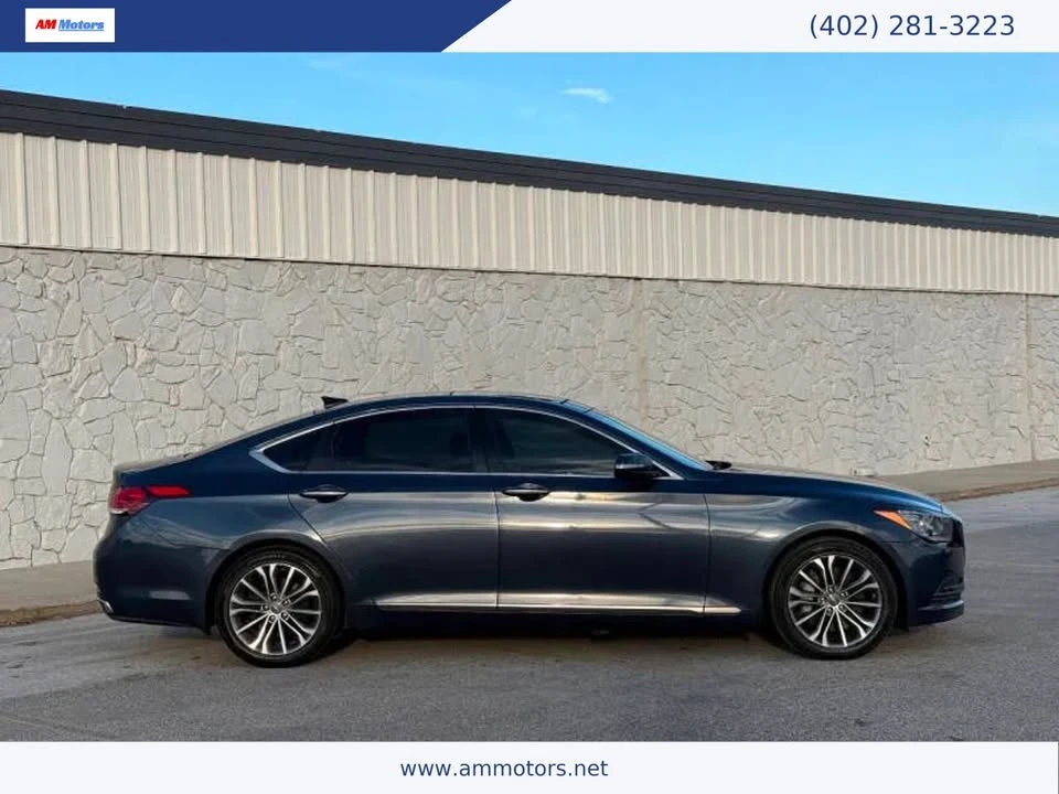 2015 Hyundai Genesis - Image 5 of 17
