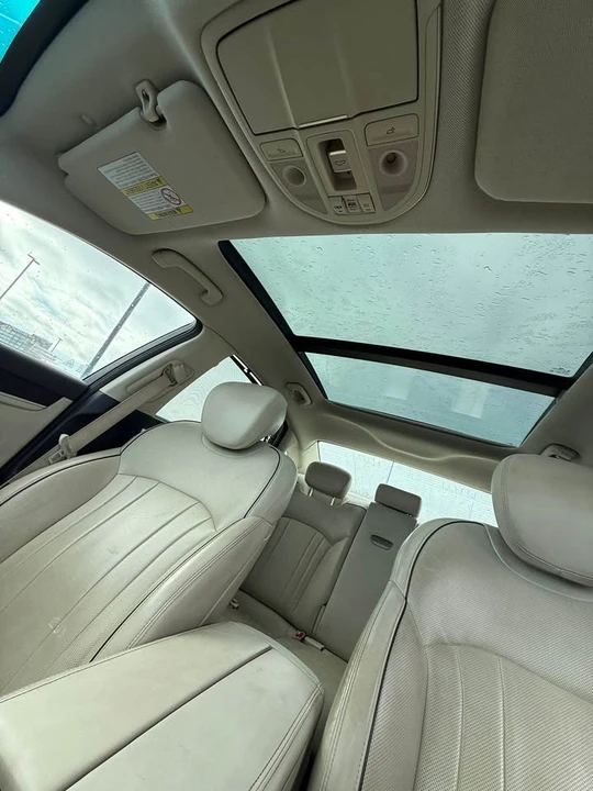 2015 Hyundai Genesis - Image 11 of 14