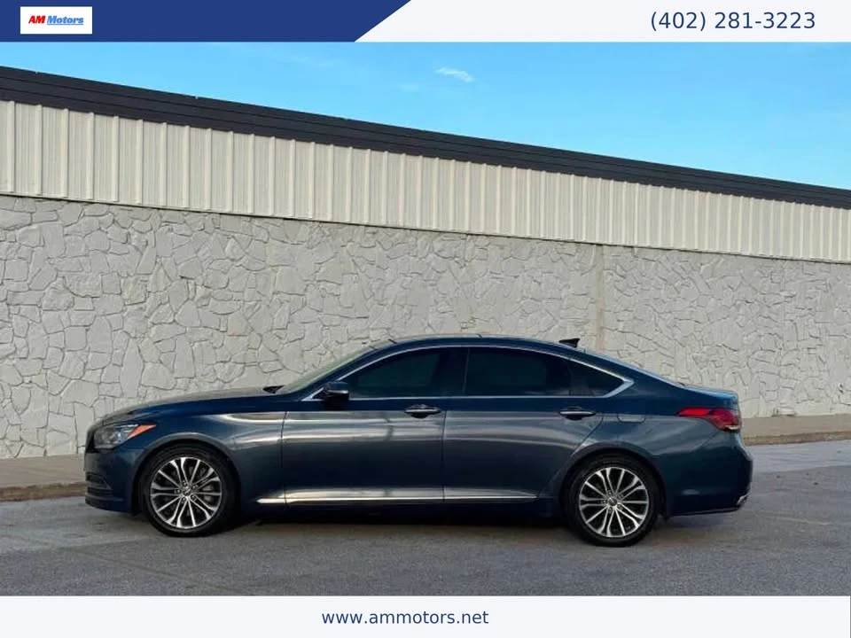 2015 Hyundai Genesis - Image 4 of 17