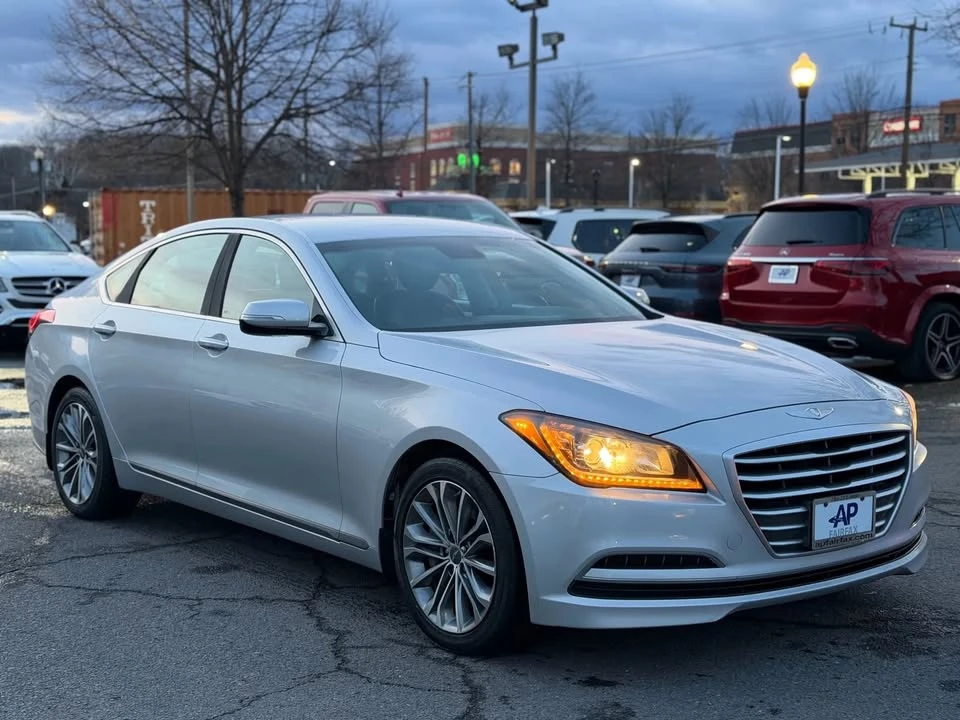 2015 Hyundai Genesis - Image 4 of 20
