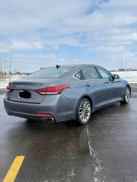 2015 Hyundai Genesis - Image 7 of 14