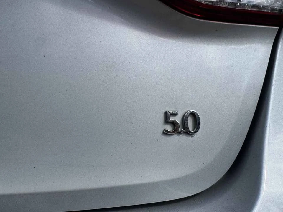 2015 Hyundai Genesis - Image 7 of 10