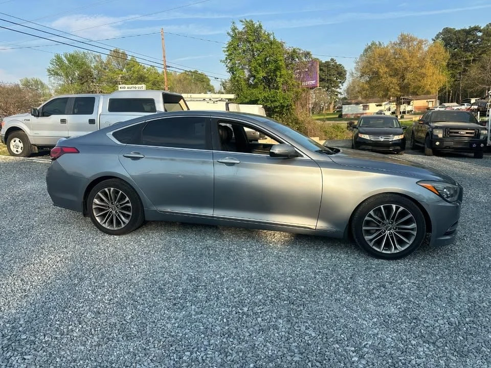 2015 Hyundai Genesis - Image 7 of 10