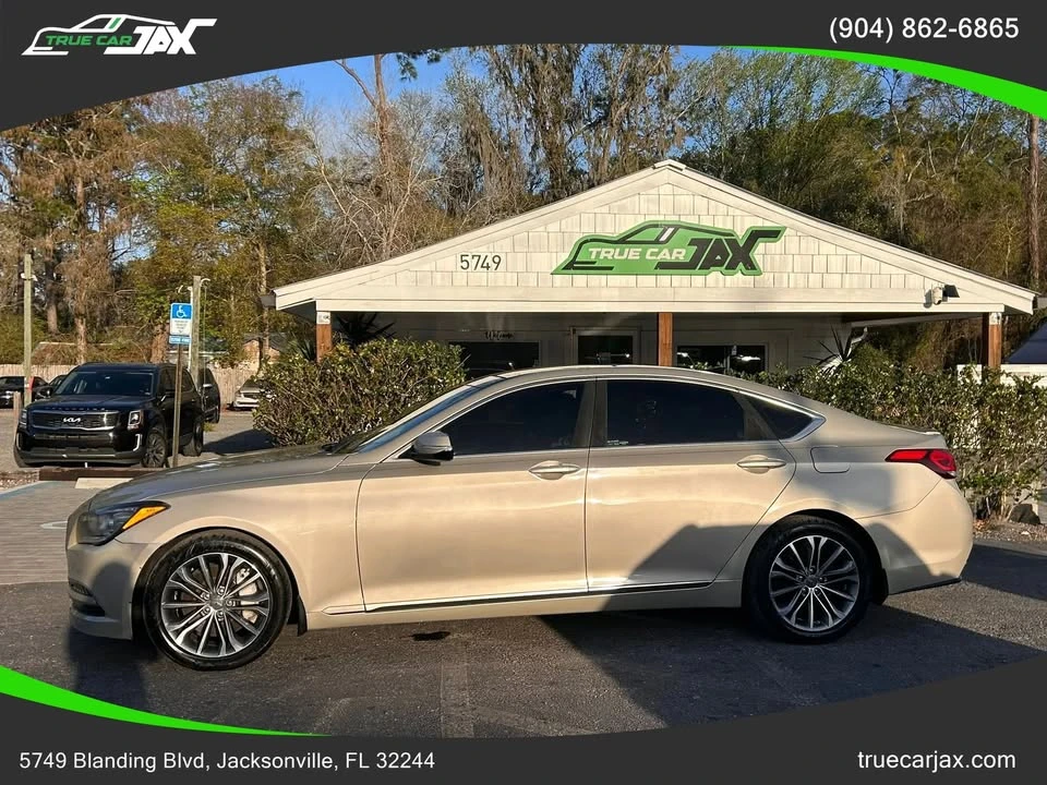 2015 Hyundai Genesis - Image 2 of 20