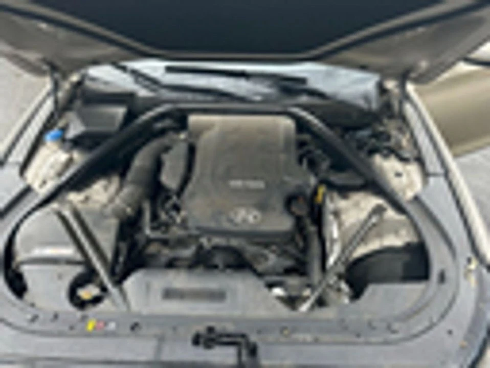 2015 Hyundai Genesis - Image 18 of 20