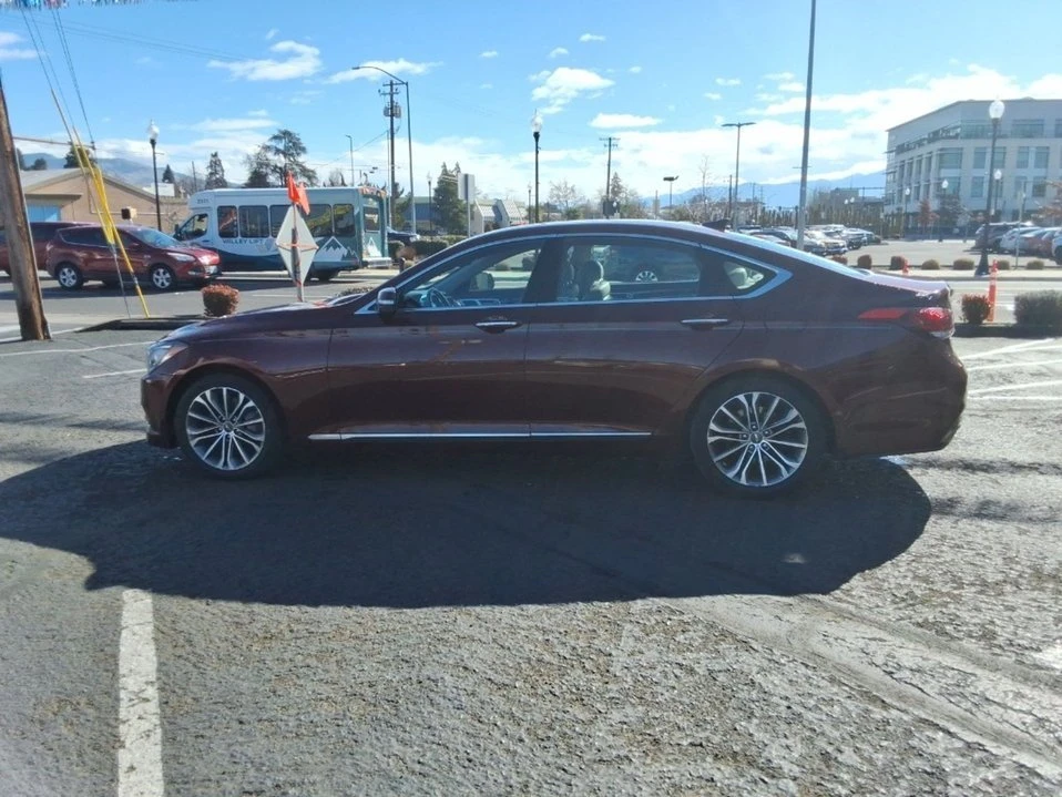 2015 Hyundai Genesis - Image 8 of 20