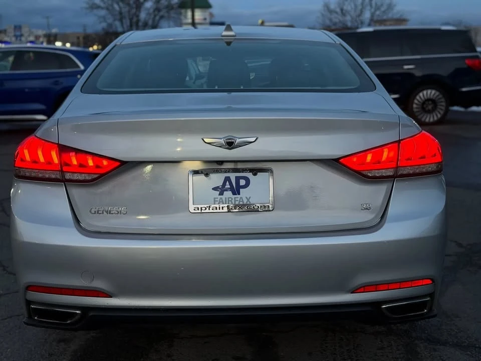 2015 Hyundai Genesis - Image 7 of 20