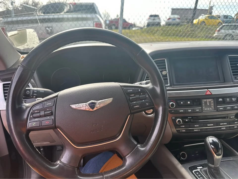 2015 Hyundai Genesis - Image 5 of 6