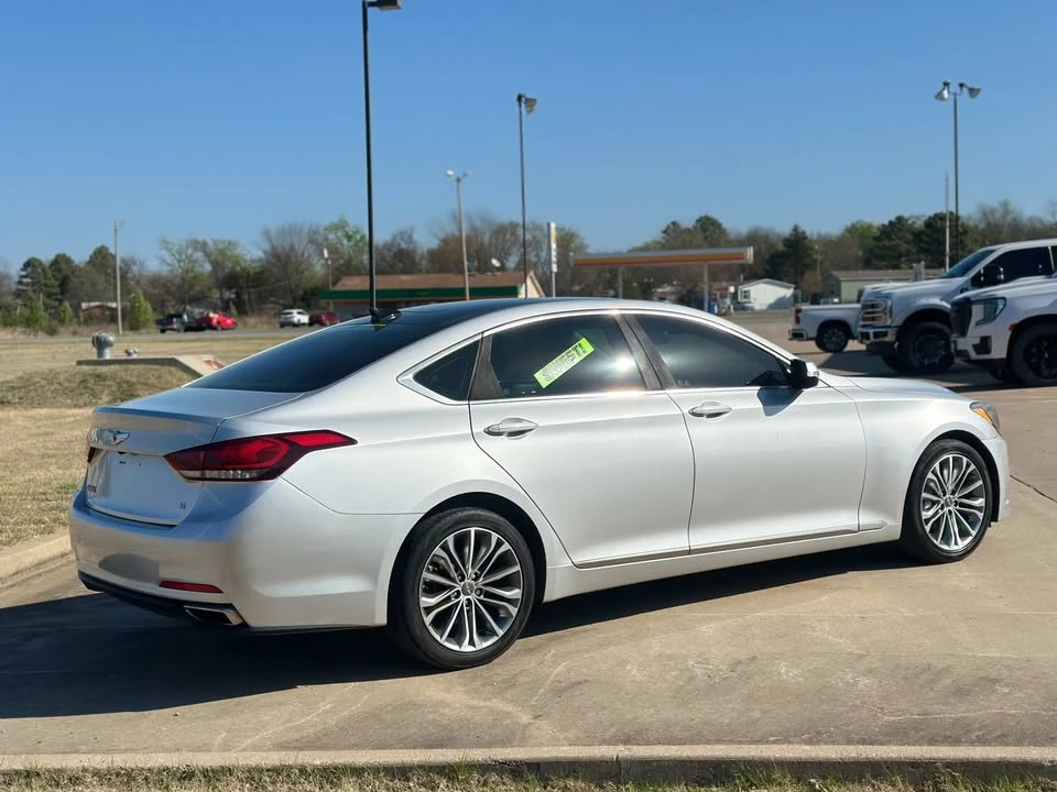 2015 Hyundai Genesis - Image 7 of 15