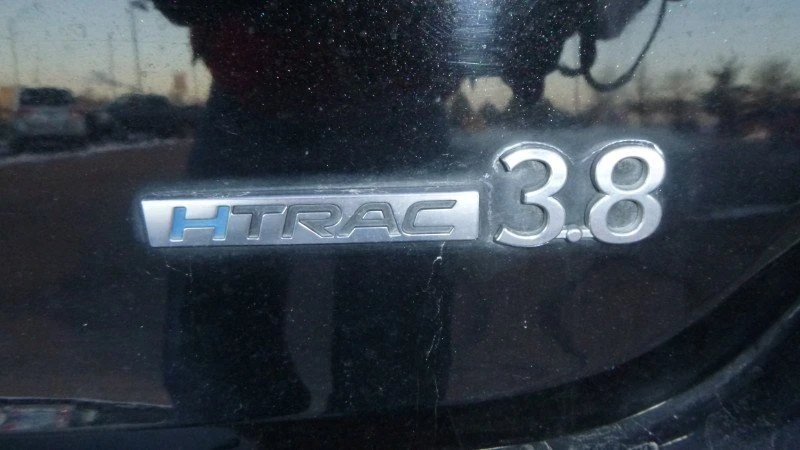 2015 Hyundai Genesis - Image 11 of 20