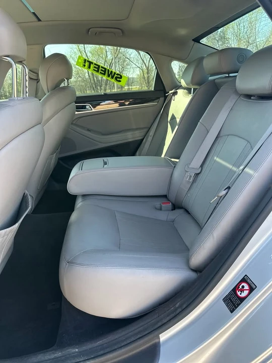 2015 Hyundai Genesis - Image 11 of 15