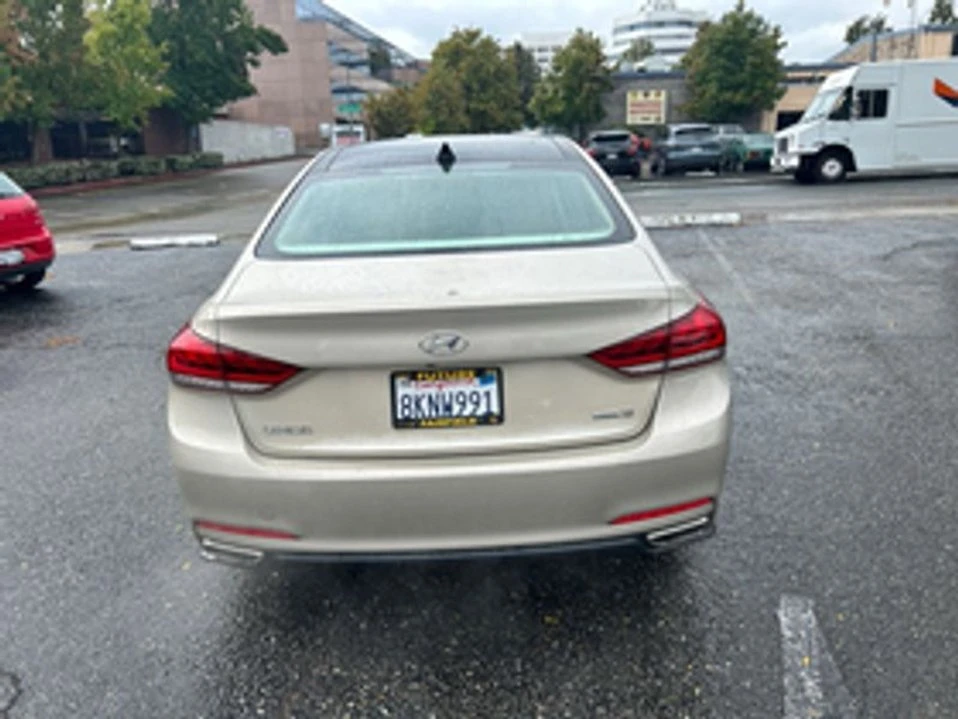 2015 Hyundai Genesis - Image 6 of 20