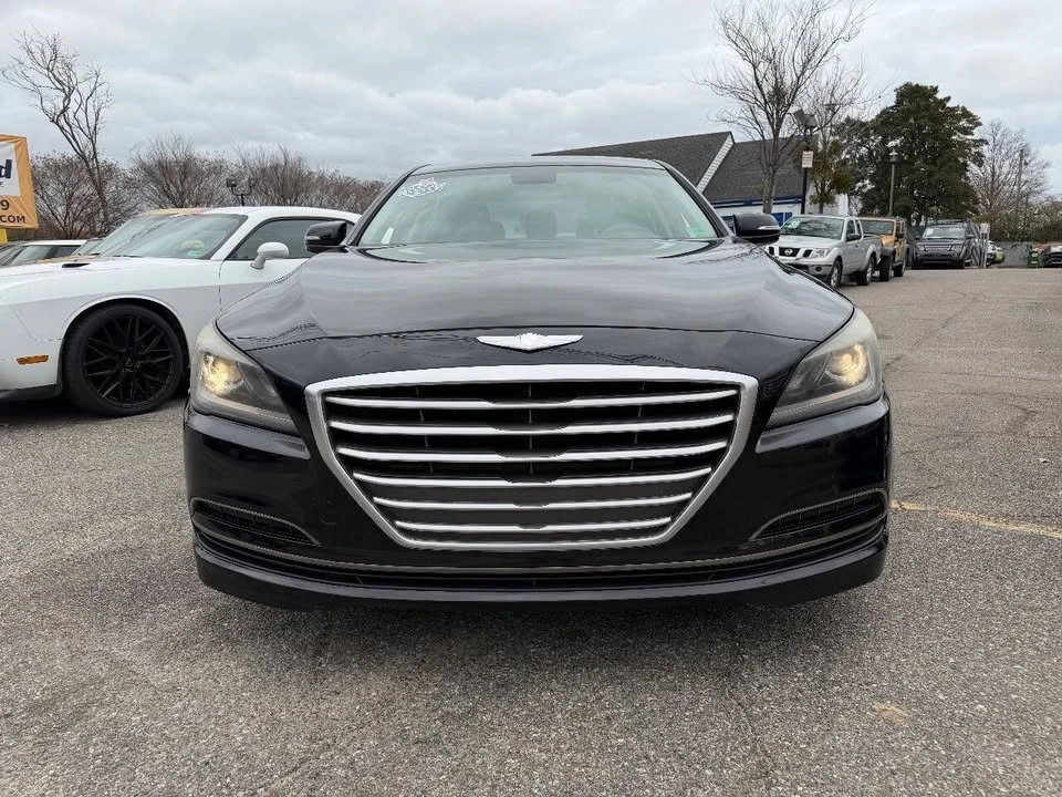 2015 Hyundai Genesis - Image 2 of 20