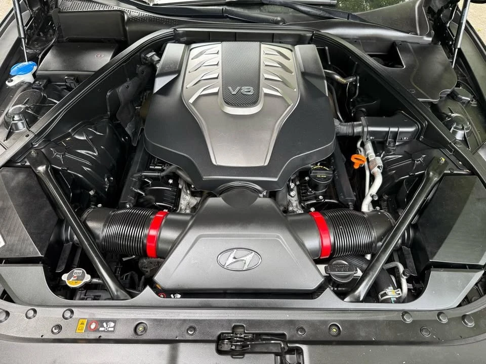 2015 Hyundai Genesis - Image 10 of 10