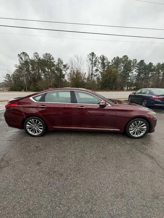 2015 Hyundai Genesis - Image 8 of 17