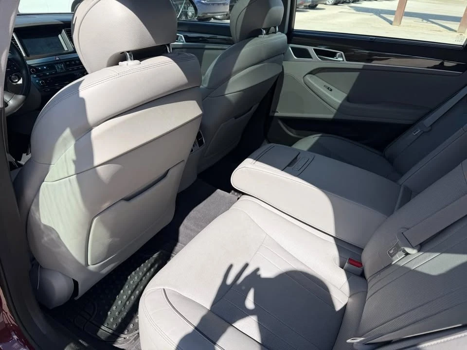 2015 Hyundai Genesis - Image 13 of 16