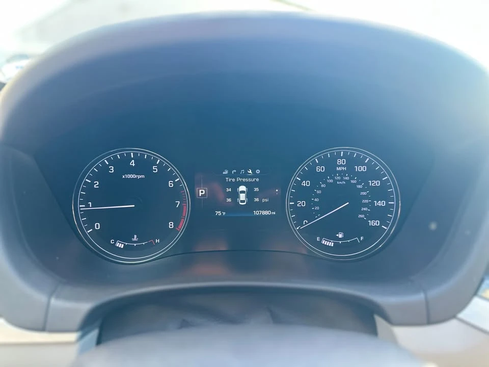 2015 Hyundai Genesis - Image 14 of 15