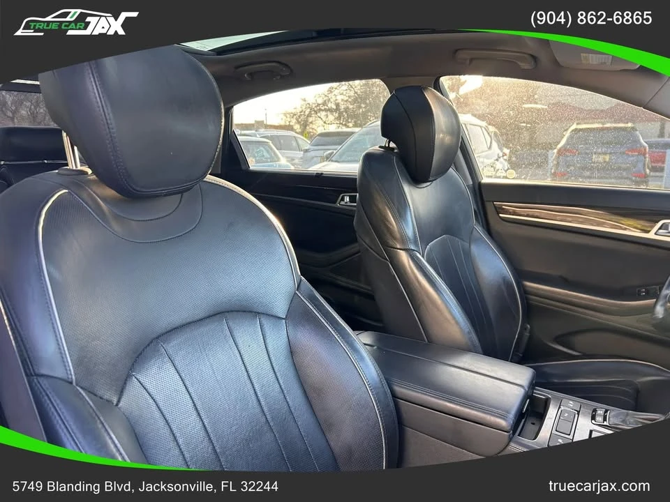 2015 Hyundai Genesis - Image 19 of 20
