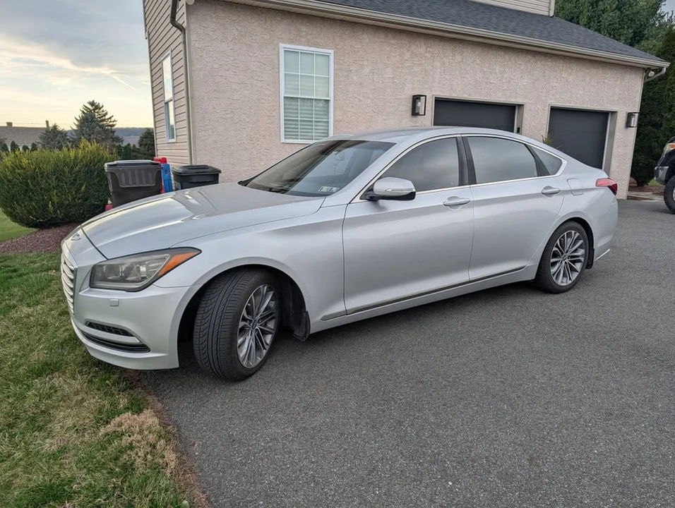 2015 Hyundai Genesis - Image 5 of 6