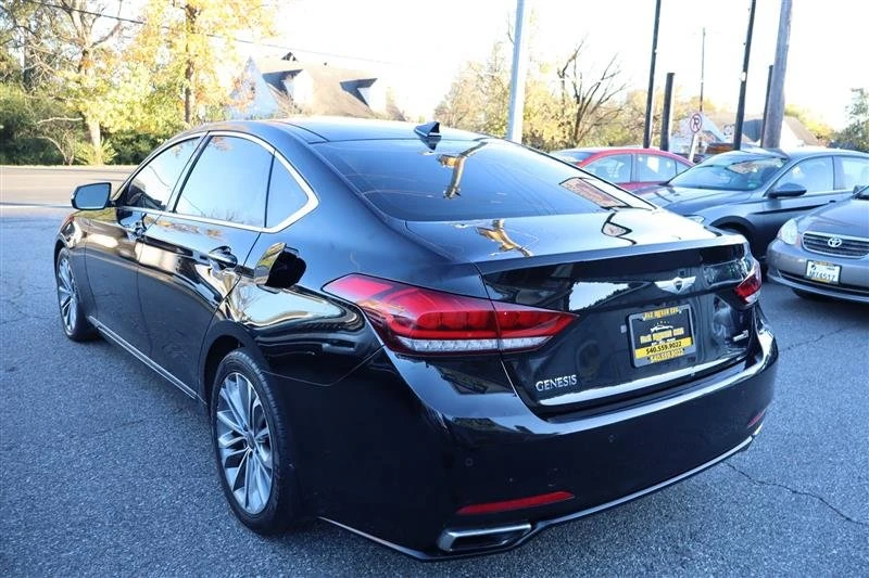 2015 Hyundai Genesis - Image 5 of 15