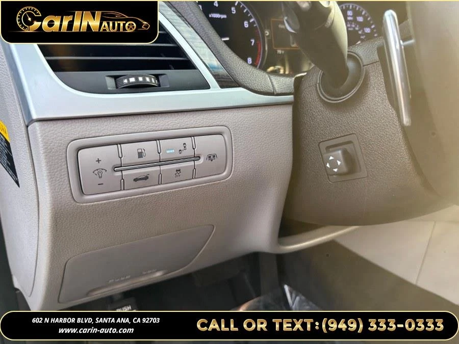 2015 Hyundai Genesis - Image 15 of 20