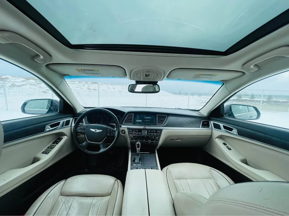 2015 Hyundai Genesis - Image 16 of 20