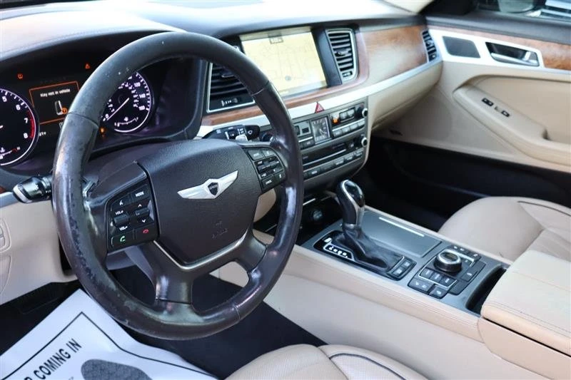 2015 Hyundai Genesis - Image 13 of 15