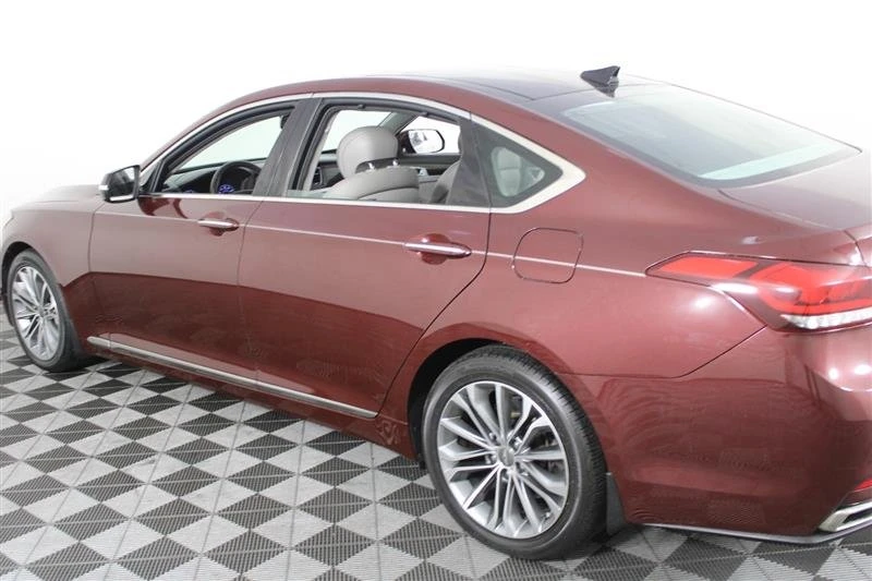 2015 Hyundai Genesis - Image 11 of 20