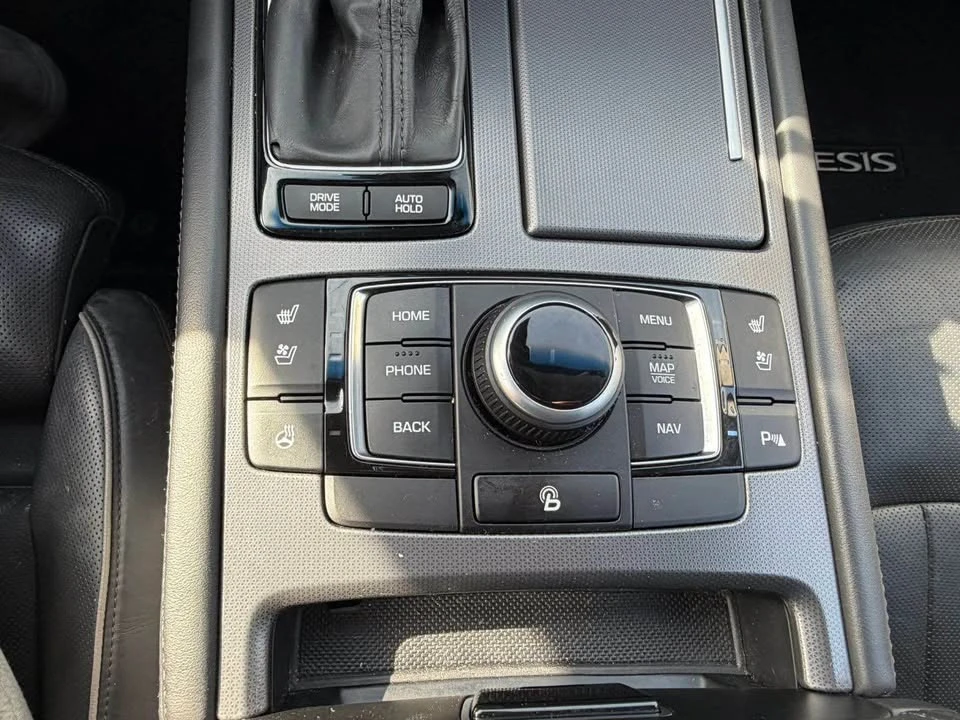 2015 Hyundai Genesis - Image 6 of 9